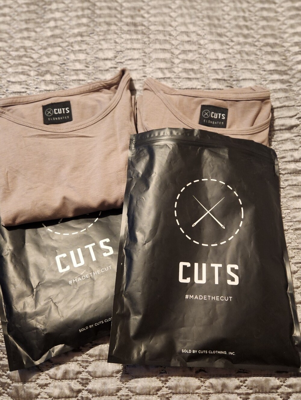 2 NEW CUTS Men's Crew Neck T-Shirt S/S SIZE XL FOSSIL